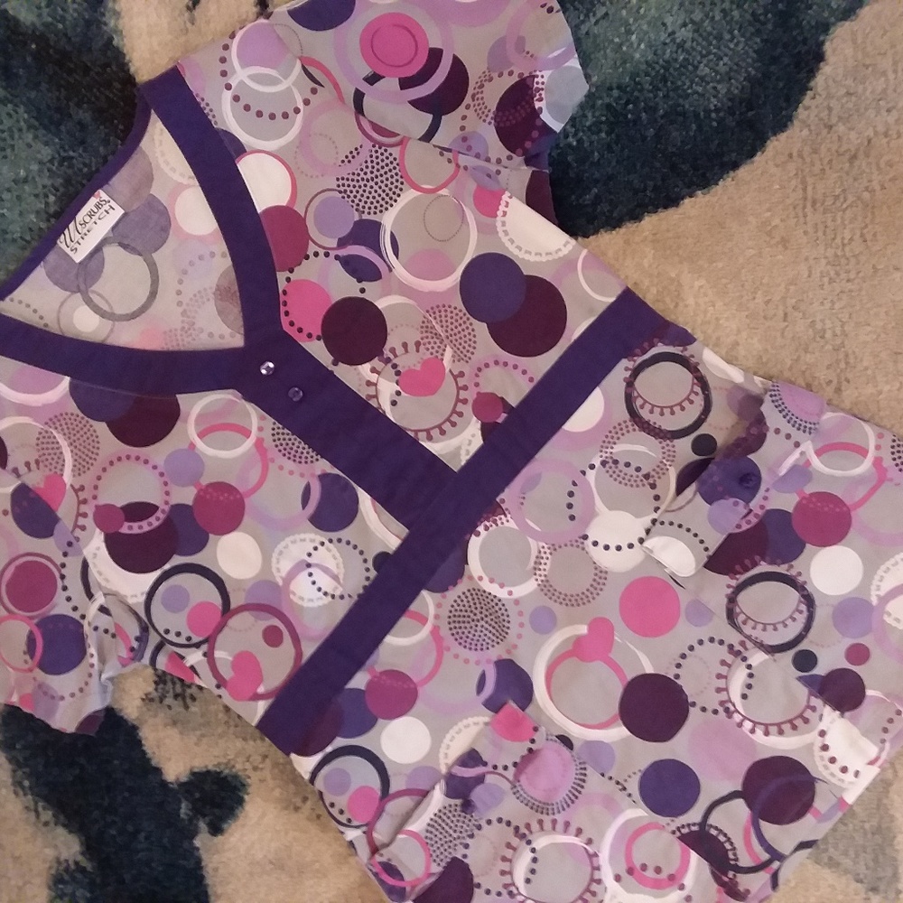 Small UA Scrub Top